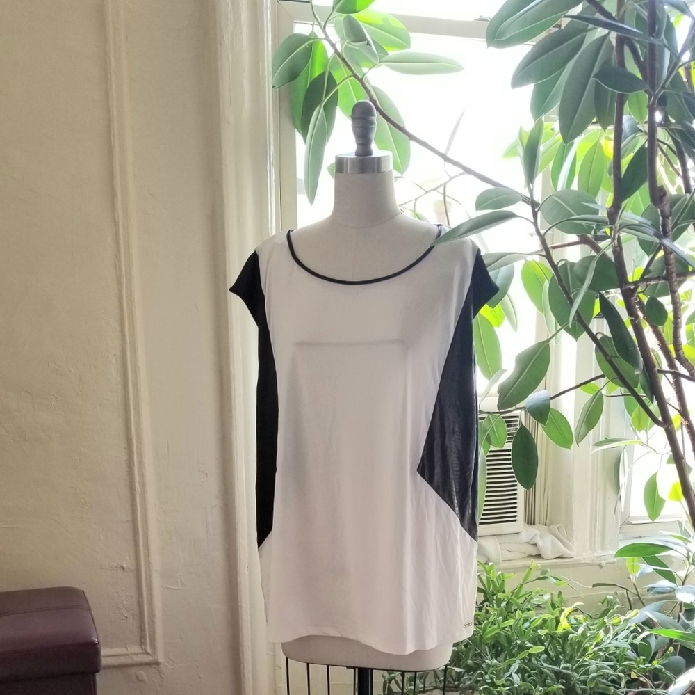 Calvin Klein Short Sleeve Shirt NWT